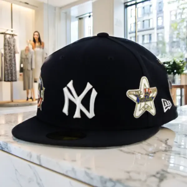New Era Yankees Blue Baseball Cap - Size 7